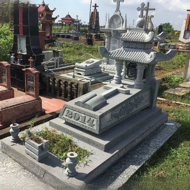 Mộ Đá Công Giáo