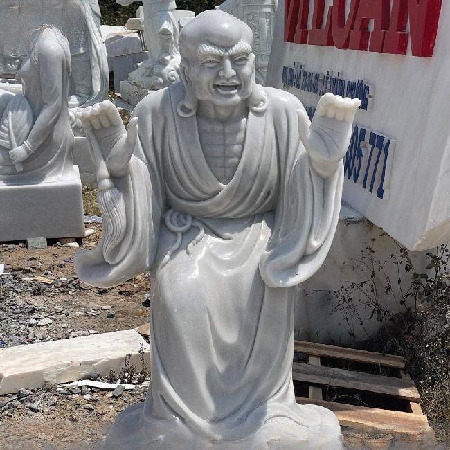 Tượng La Hán Bằng Đá