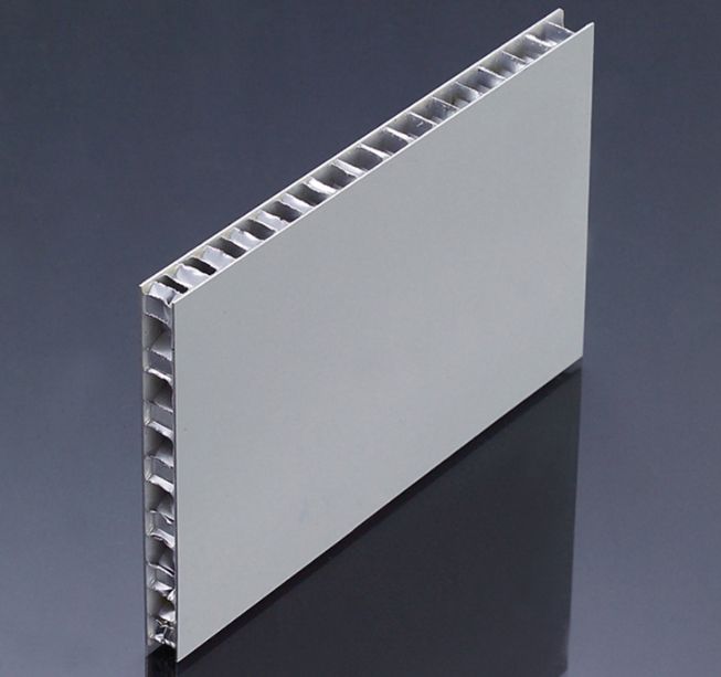 Tấm nhôm tổ ong 18mm