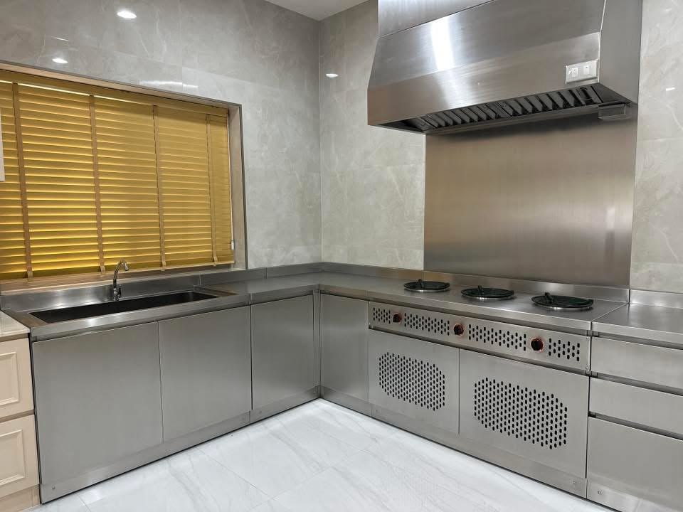 Ứng dụng tấm nhôm tổ ong làm tủ bếp