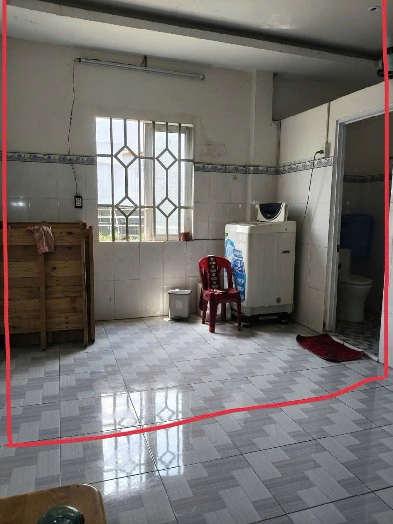 Thuc Trang Thuc Te Cong Trinh Vach Ngan Nhom To Ong Quan 12 (1)